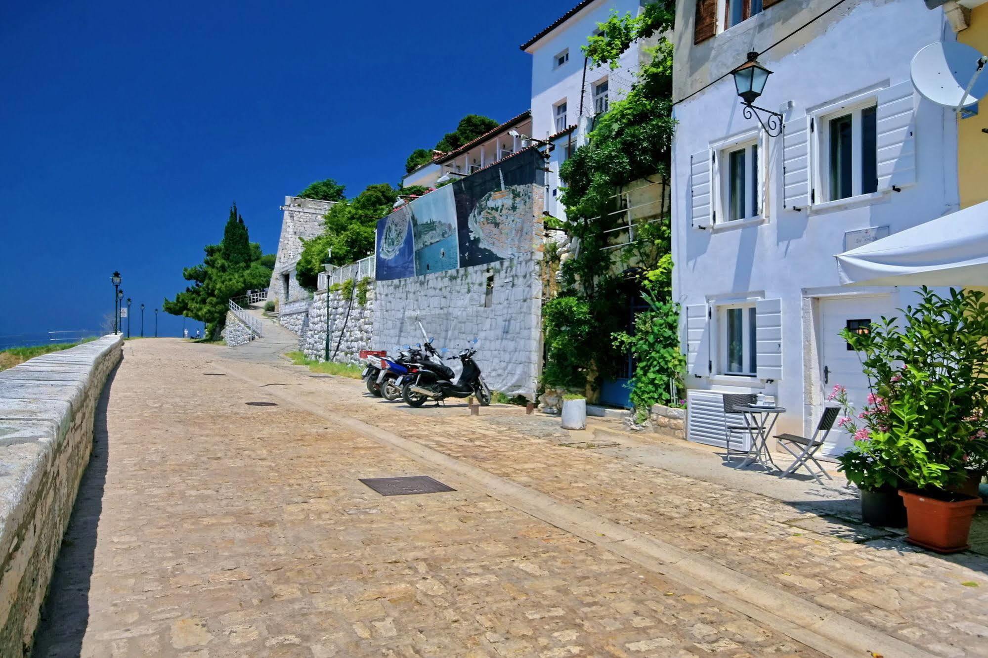 Angelo D'Oro Apartment Monte Rovinj Exteriör bild