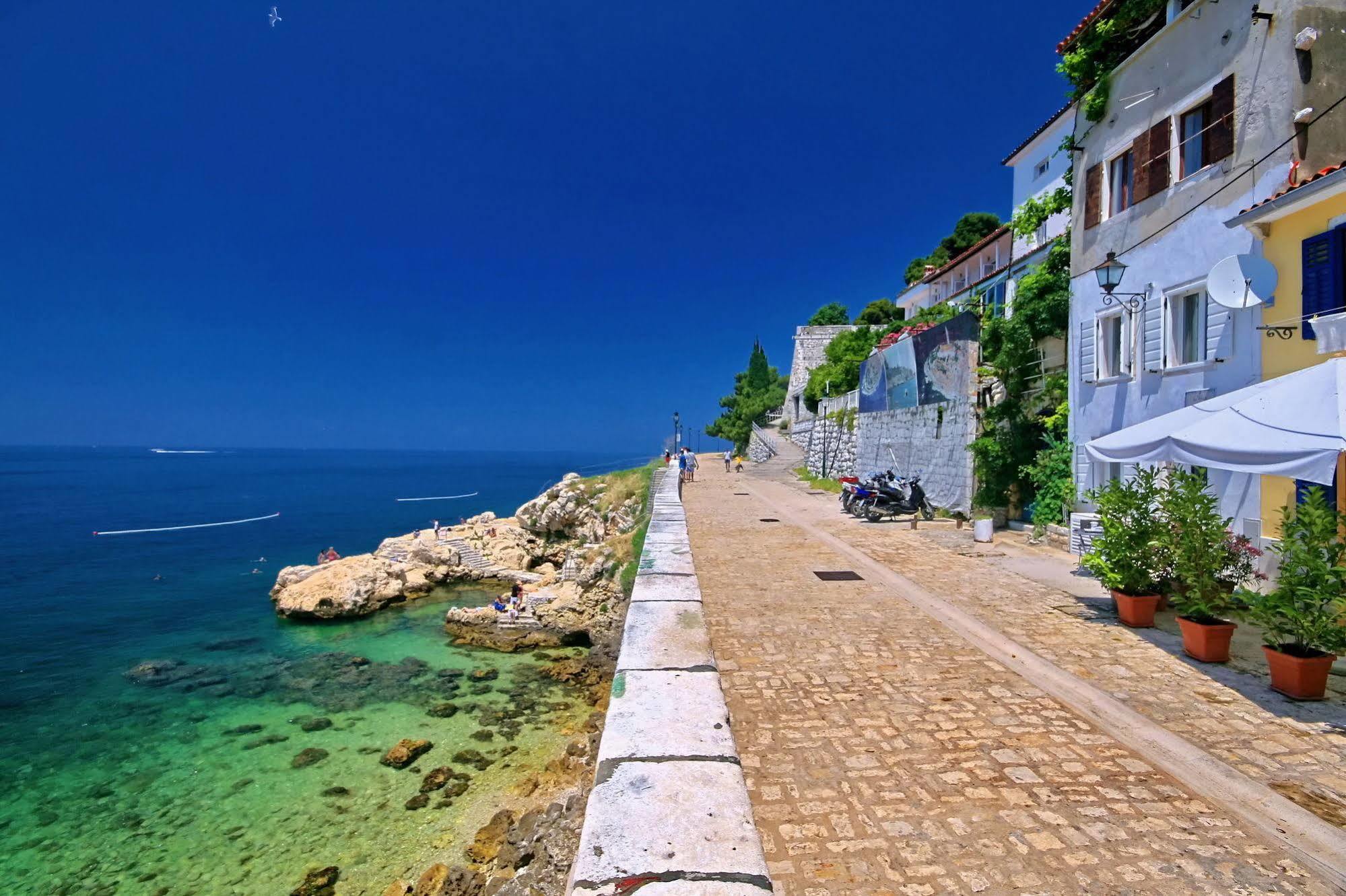 Angelo D'Oro Apartment Monte Rovinj Exteriör bild